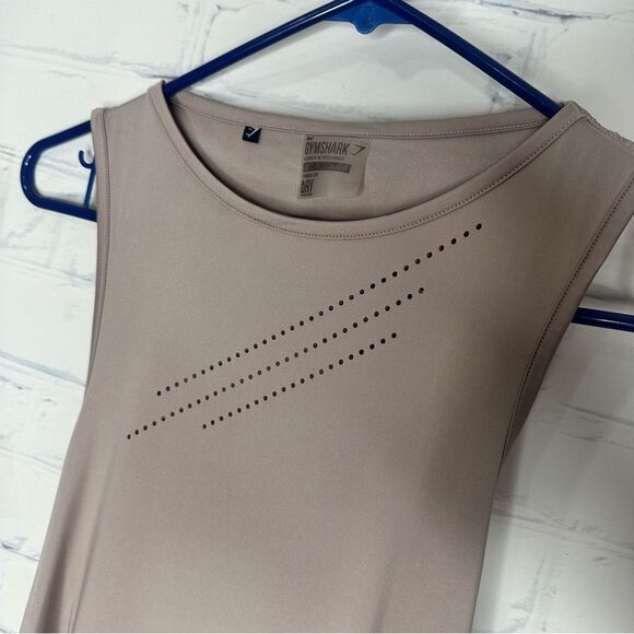Gym Shark XS light pink tank top - Picture 3 of 6